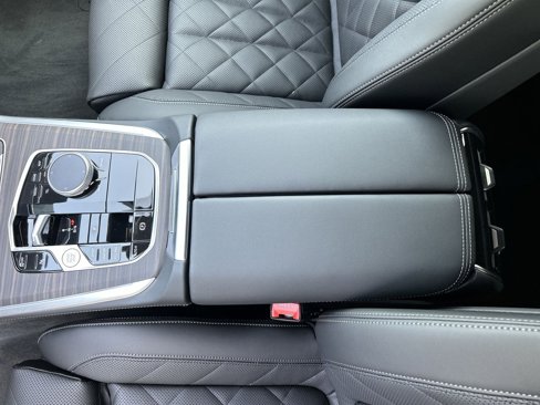 New 2026 BMW X5 sDrive40i w/ M Sport Package image 25