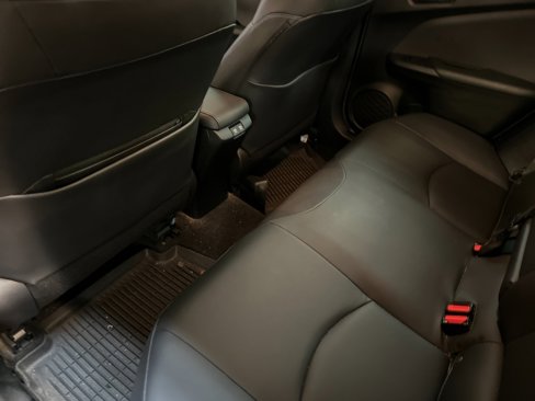 Used 2022 Toyota Prius Limited image 11