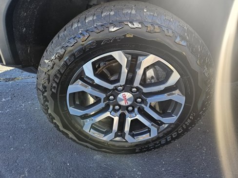 Used 2023 GMC Canyon AT4 w/ Canyon Safety Plus Package image 39