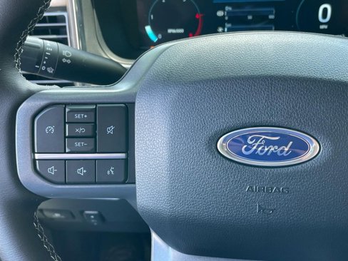 New 2025 Ford F350 Lariat image 29