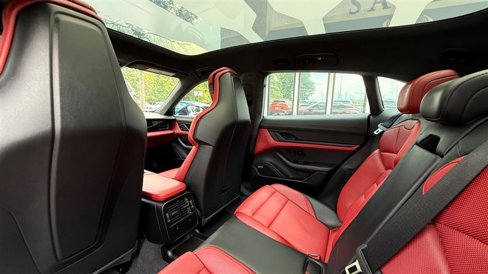 Used 2023 Porsche Taycan 4S image 16