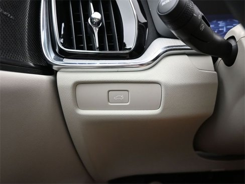 Used 2025 Volvo S60 B5 Plus w/ Climate Package image 29