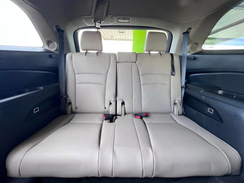 Used 2020 Honda Pilot Touring image 17