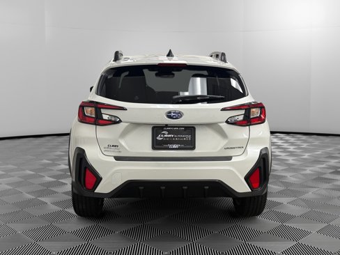 Used 2024 Subaru Crosstrek 2.0i Premium image 4