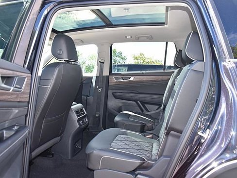 New 2026 Volkswagen Atlas SEL Premium R-Line image 8