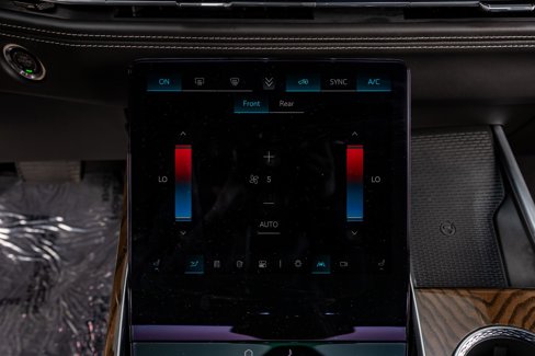 Used 2025 Cadillac Escalade ESV Sport Platinum image 27