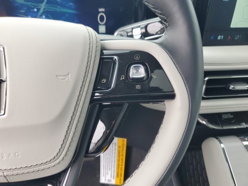 New 2025 Lincoln Aviator Reserve w/ Equipment Group 201A image 18