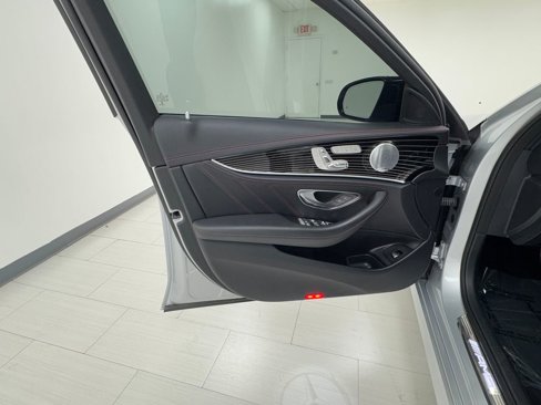 Used 2018 Mercedes-Benz E 43 AMG 4MATIC Sedan image 9