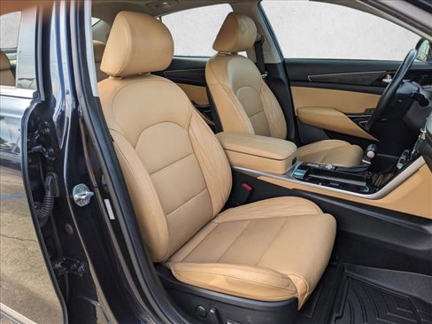 Used 2020 Kia Cadenza Limited image 23