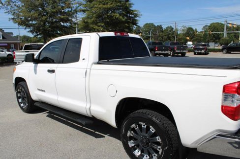 Used 2017 Toyota Tundra SR image 12