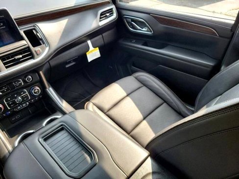 Used 2024 Chevrolet Tahoe High Country w/ Premium Package image 16