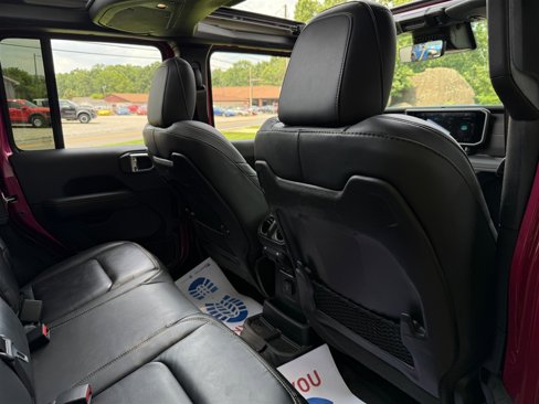 Used 2024 Jeep Wrangler Unlimited Rubicon 392 image 63