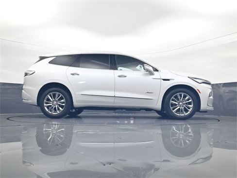 Used 2024 Buick Enclave Avenir w/ Avenir Technology Package image 25