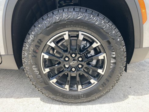 New 2026 Chevrolet Traverse Z71 w/ Driver Confidence Package image 10