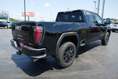 Certified 2025 GMC Sierra 2500 AT4 image 4