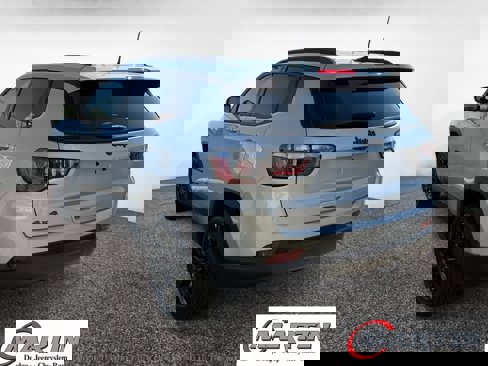 New 2026 Jeep Compass Latitude image 3