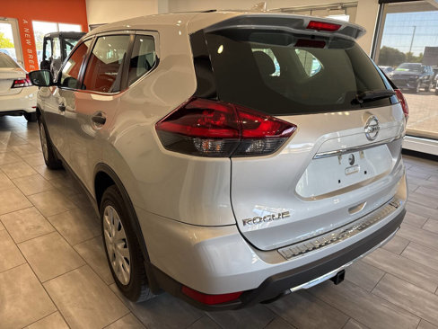 Used 2018 Nissan Rogue S image 12