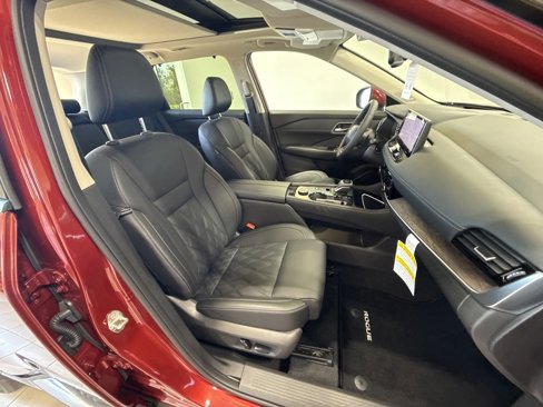 New 2026 Nissan Rogue Platinum w/ Platinum Premium Package image 12
