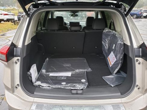 New 2026 Nissan Rogue Platinum image 6