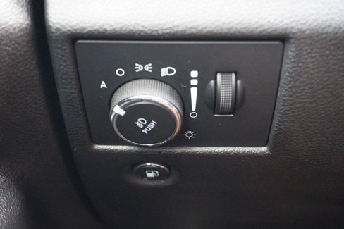 Used 2020 Jeep Grand Cherokee Altitude image 24
