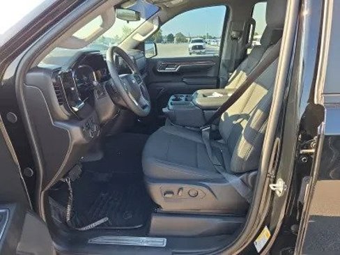 Used 2024 Chevrolet Silverado 1500 LT image 3