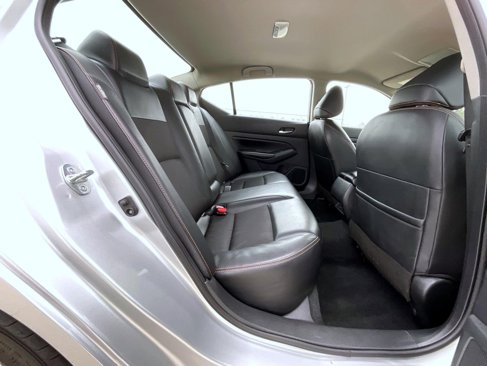 Used 2022 Nissan Altima 2.5 SR image 19