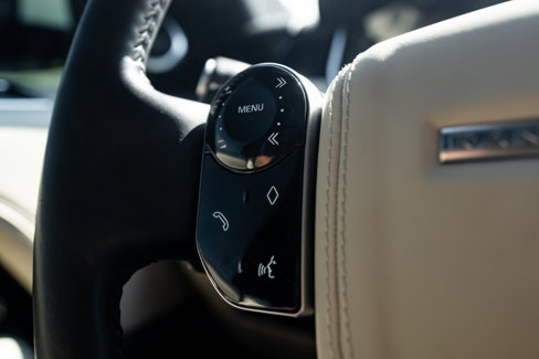Used 2020 Land Rover Range Rover HSE image 54