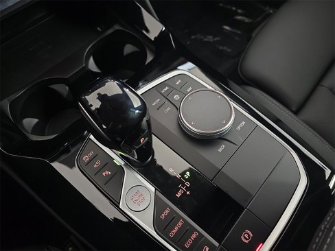 New 2025 BMW X4 M40i image 25