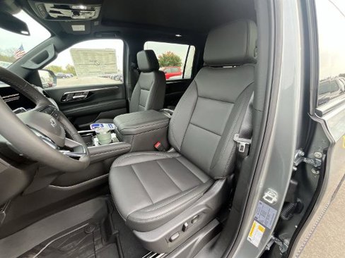 New 2026 Chevrolet Suburban Z71 image 20