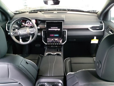 New 2024 GMC Acadia Denali w/ Super Cruise Package image 17