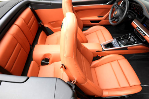 Used 2025 Porsche 911 Carrera image 16