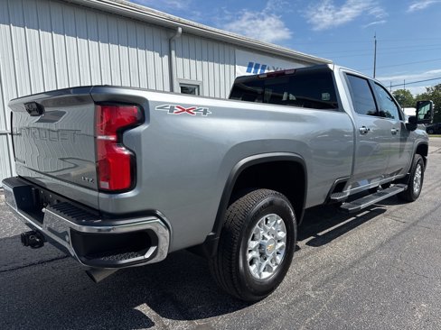 Used 2025 Chevrolet Silverado 3500 LTZ w/ LTZ Plus Package image 7