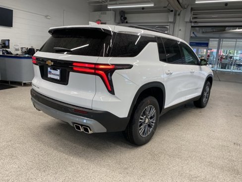 New 2026 Chevrolet Traverse LT w/ Driver Confidence Package image 5
