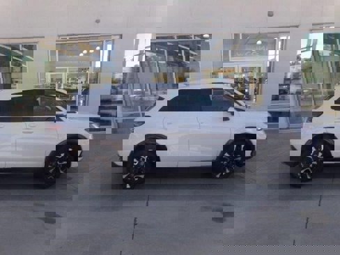 New 2026 Honda HR-V EX-L image 4