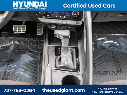 Certified 2025 Hyundai Elantra Sport image 19