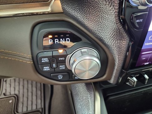 New 2025 RAM 1500 Limited image 16