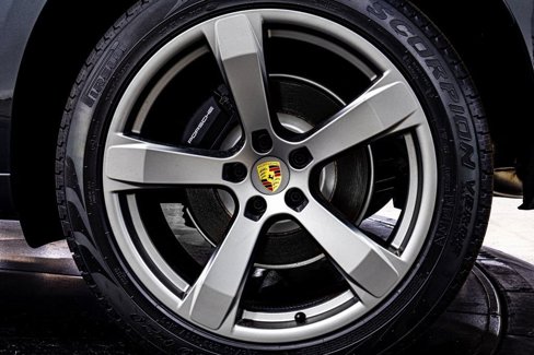 Used 2024 Porsche Macan image 22