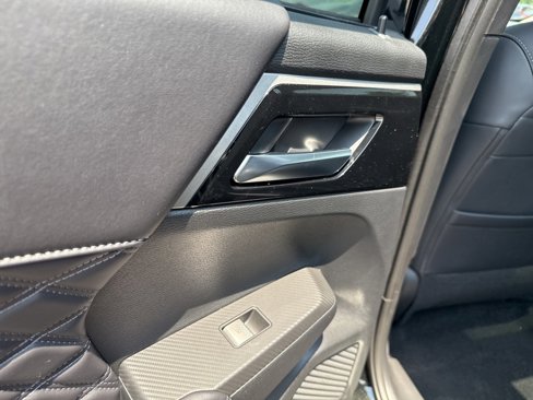 New 2025 Mitsubishi Outlander SEL image 20