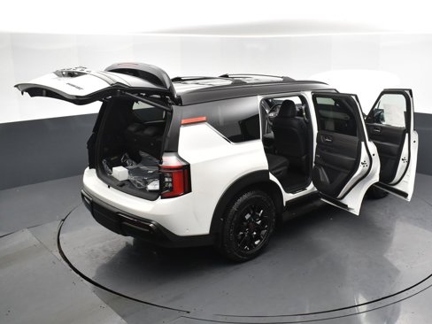 New 2026 Nissan Armada PRO-4X w/ Captain's Chari Seat Package image 34