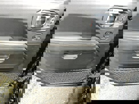 Used 2025 Jeep Wrangler Unlimited Sahara image 24