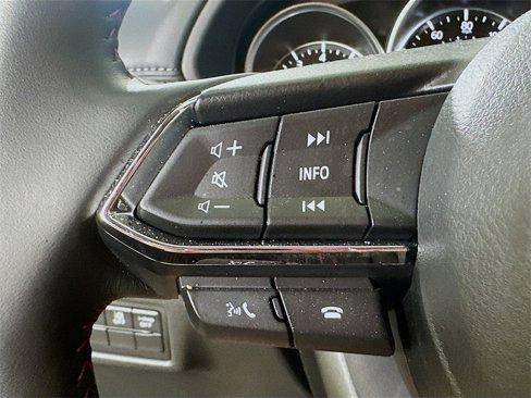 Used 2025 MAZDA CX-5 Carbon Edition image 23