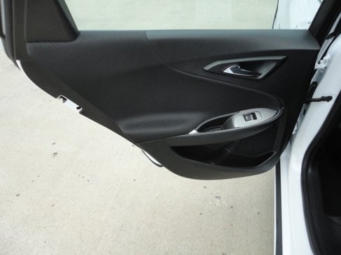 Used 2022 Chevrolet Malibu LT image 9