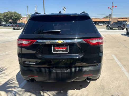 Used 2021 Chevrolet Traverse LT image 7