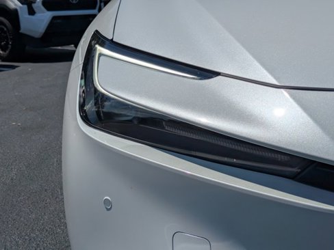 New 2026 Toyota Prius Plug-In Hybrid image 10
