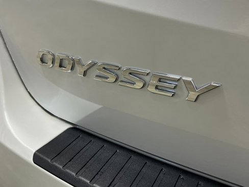 New 2026 Honda Odyssey Touring image 6
