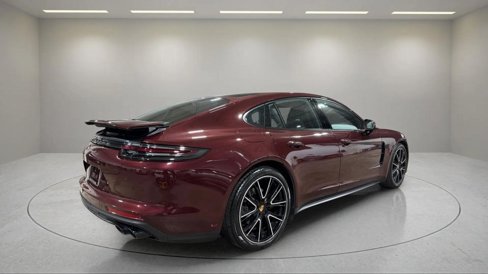 Used 2019 Porsche Panamera 4 image 3