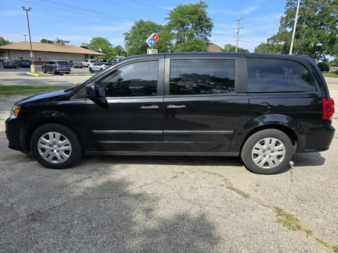 Used 2016 Dodge Grand Caravan American Value Package image 5