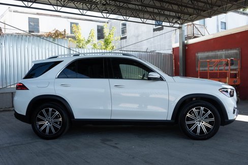 Used 2024 Mercedes-Benz GLE 350 4MATIC image 2