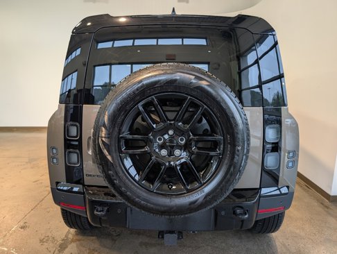 New 2026 Land Rover Defender 110 S image 4