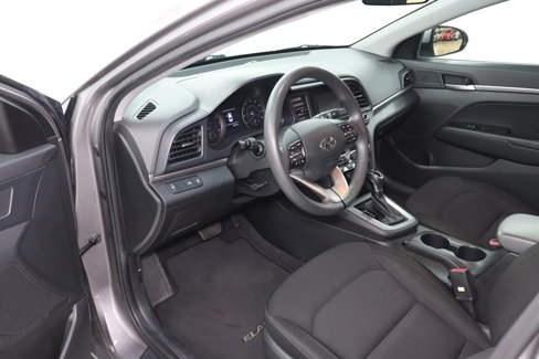 Used 2020 Hyundai Elantra SE w/ Cargo Package (C1) image 9